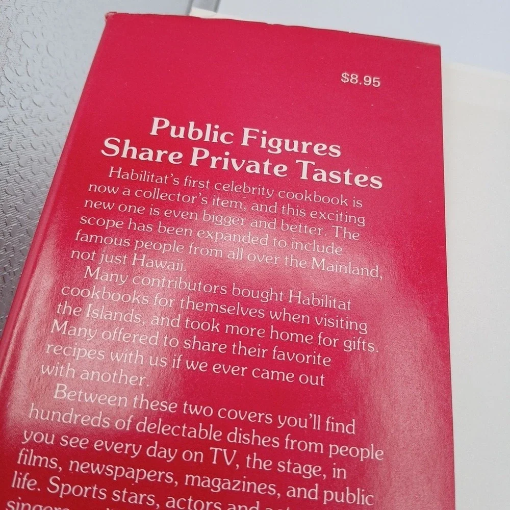 Habilitat's Celebrity Cookbook MINT 1978 Cher Burt Reynolds Burnett NOS rare
